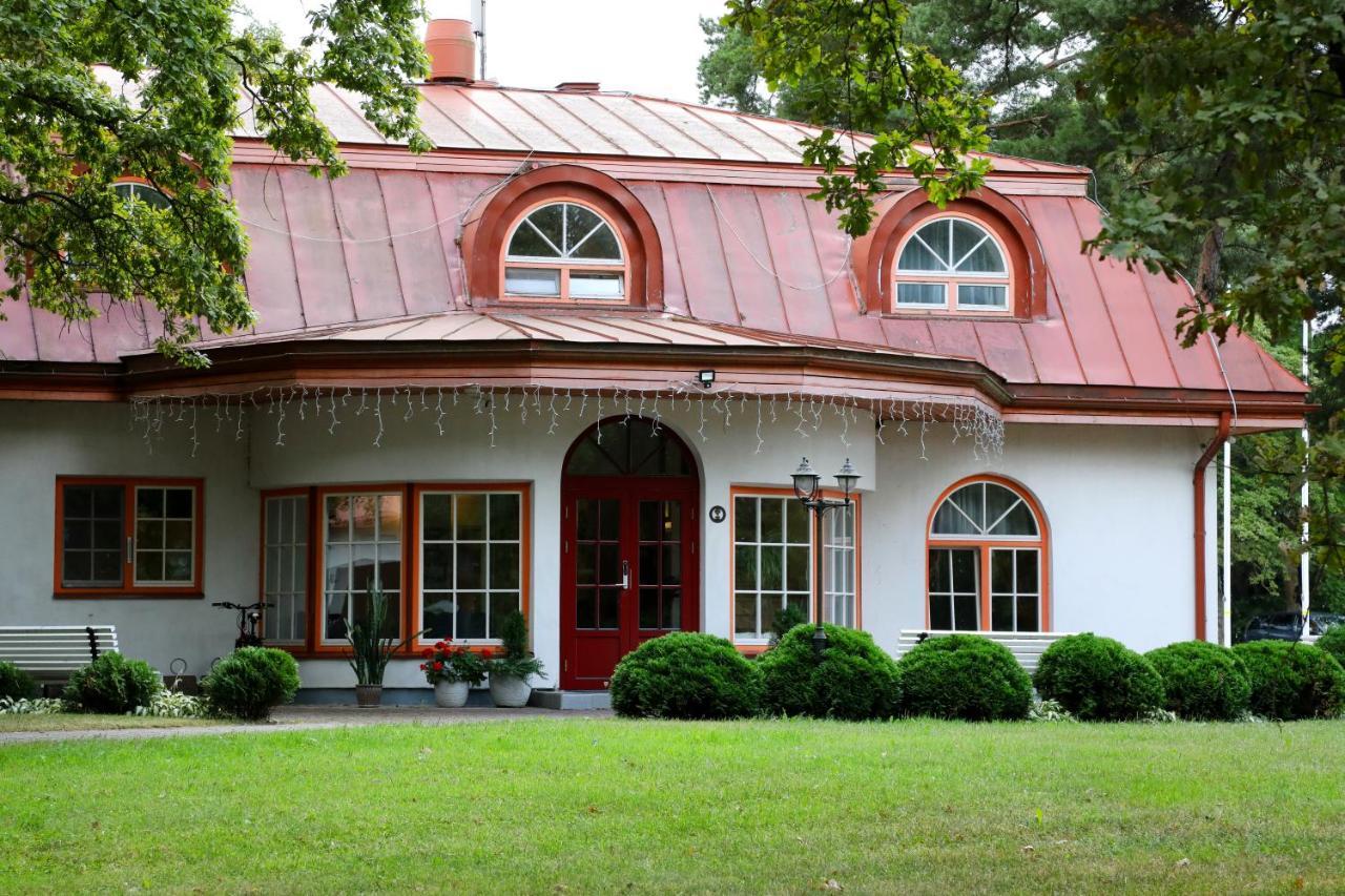 Hotel Saka Manor Exterior foto